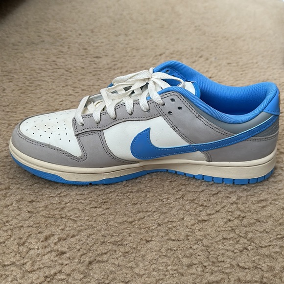 Nike Dunks - Picture 3 of 4